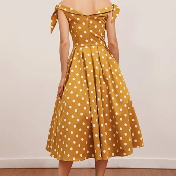 NEW Retro Polka Dot Off-the-Shoulder Dress - Picture 2 of 2